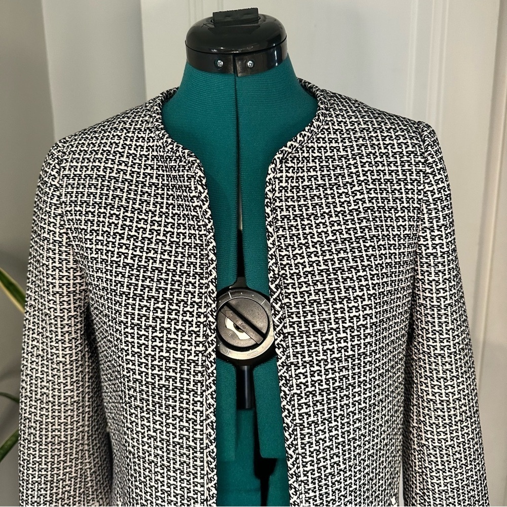 H&M Black and White Tailored Jacket size 4 - Picture 2 of 13